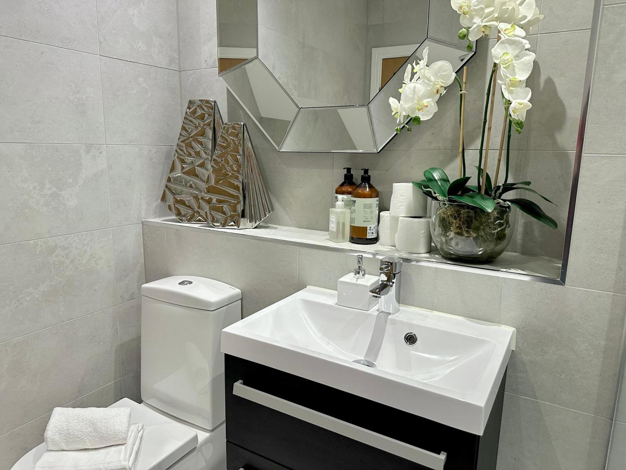 Superior Apartment In Cardiff City Centre Zewnętrze zdjęcie