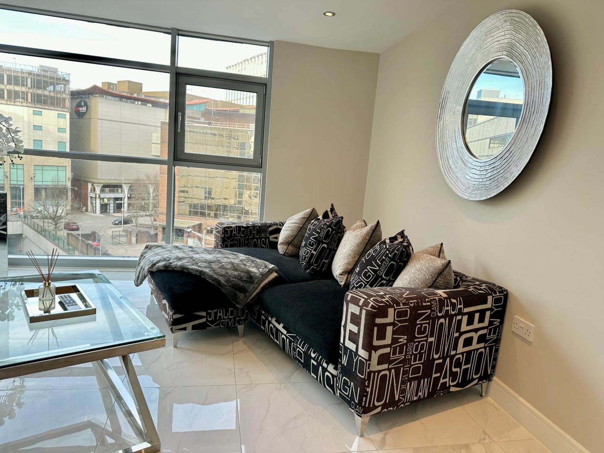 Superior Apartment In Cardiff City Centre Zewnętrze zdjęcie