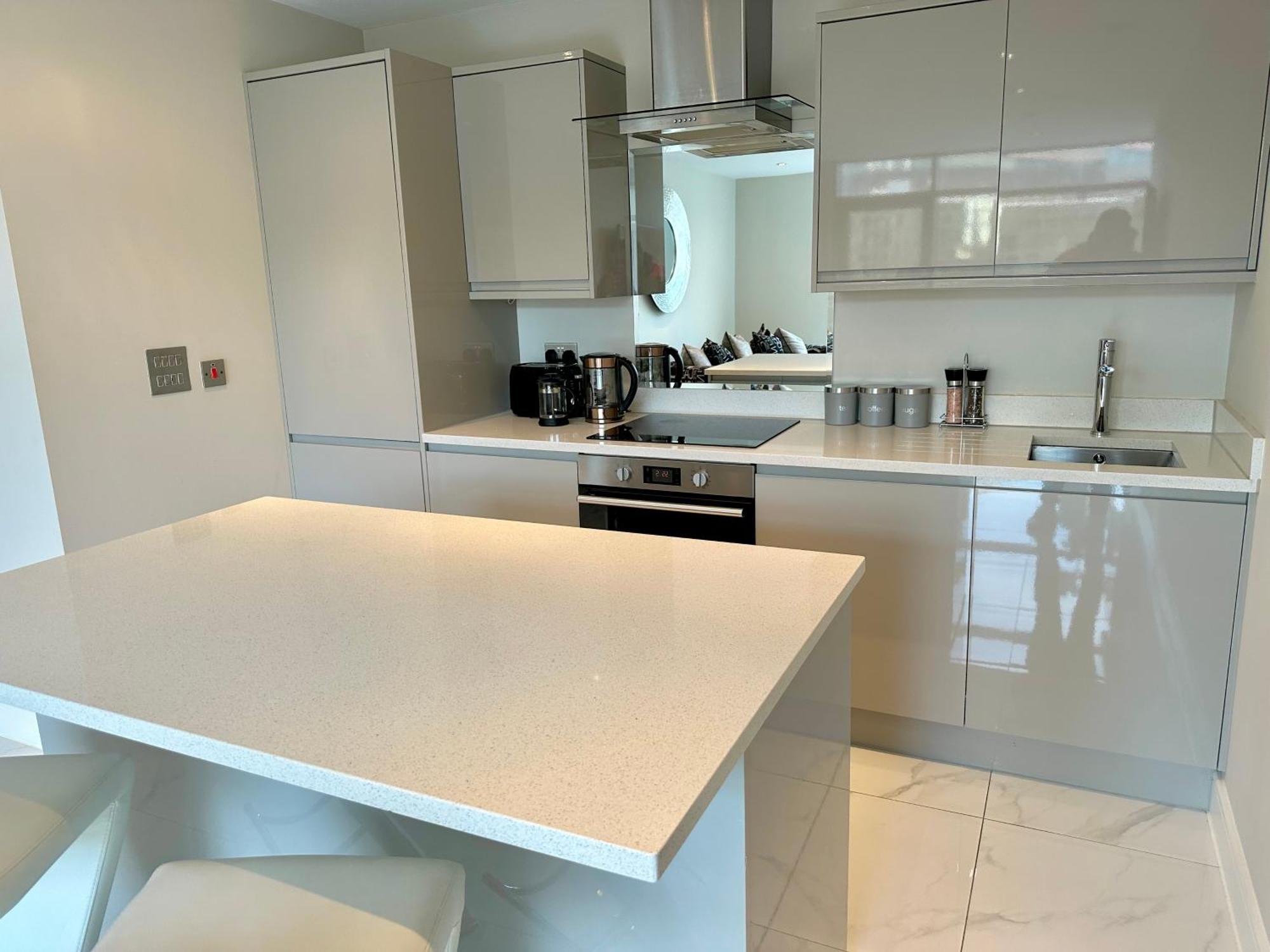 Superior Apartment In Cardiff City Centre Zewnętrze zdjęcie