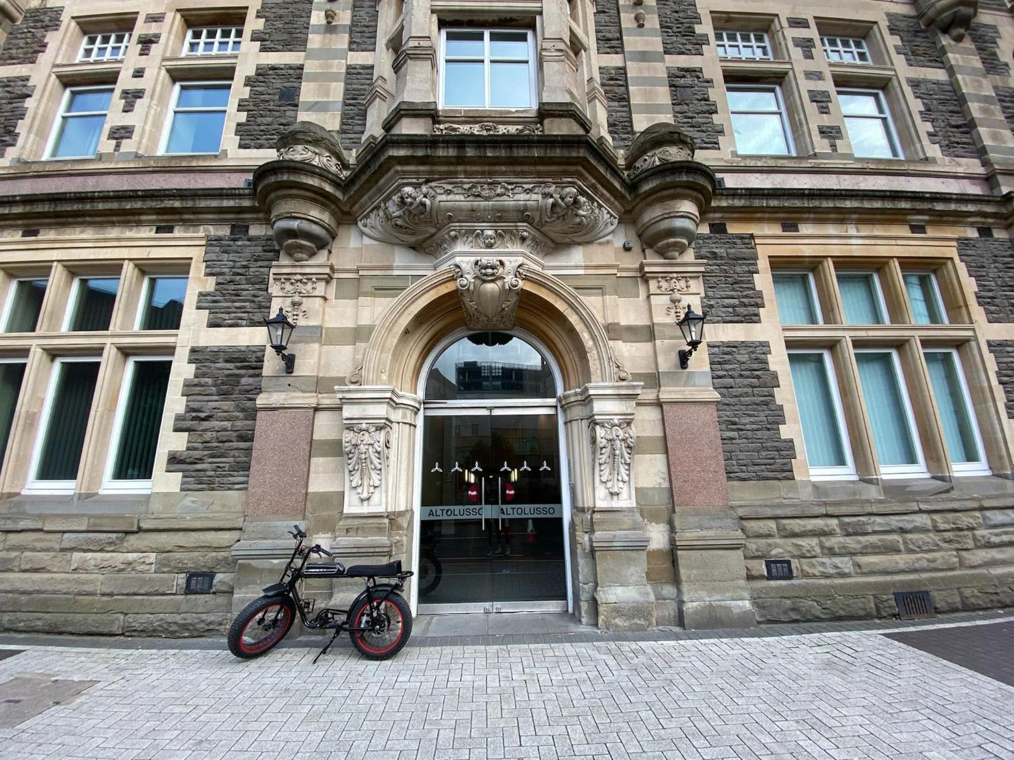 Superior Apartment In Cardiff City Centre Zewnętrze zdjęcie